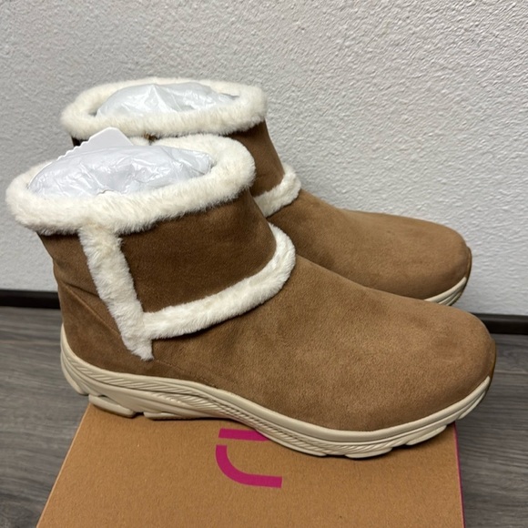 Ryka Made For Women Devotion Max Winter Boot Ankle (WIDE) - Picture 5 of 7